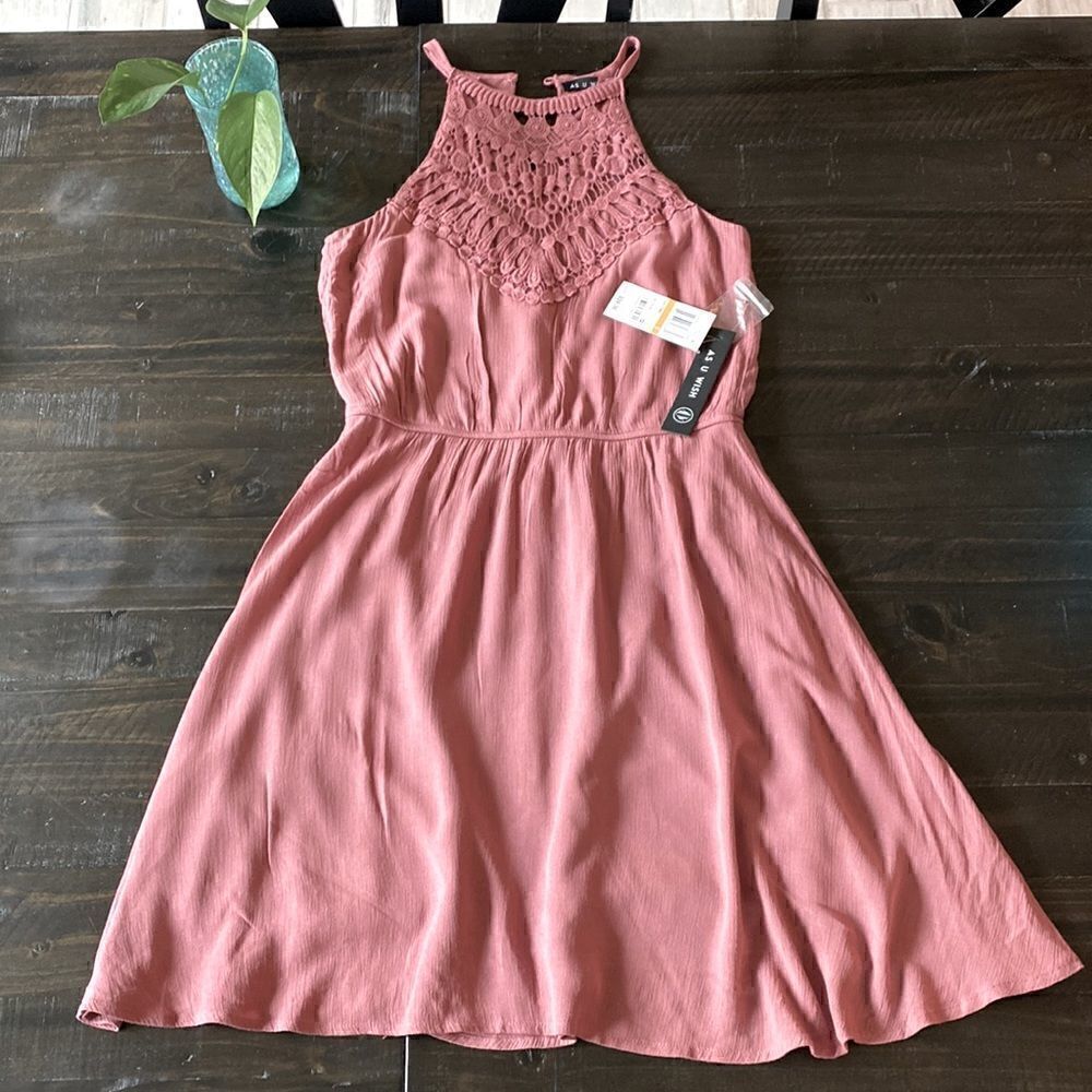 As U Wish Halter Top Sleeveless Mini Small Dress NWT Mauve A Line Crochet
